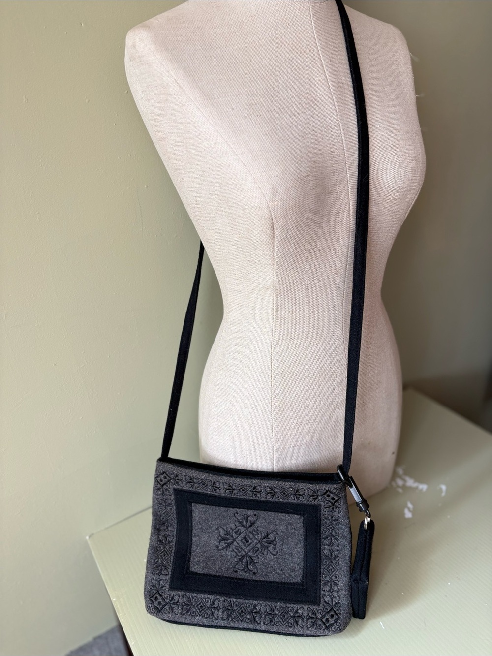 Frankie & Johnnie Embroidered grey Felt/wool Crossbody Bag purse